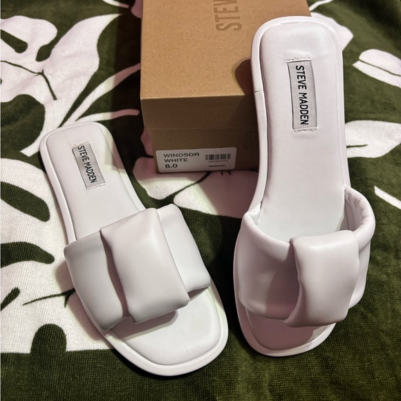 Steve Madden Windsor sandals - Picture 1 of 4